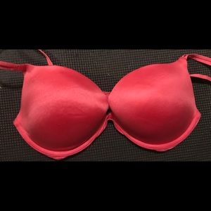 34 D Victoria’s Secret Bra
